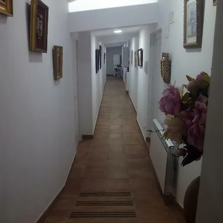 Holiday Carretera Ledesma - 2 * 维拉马约