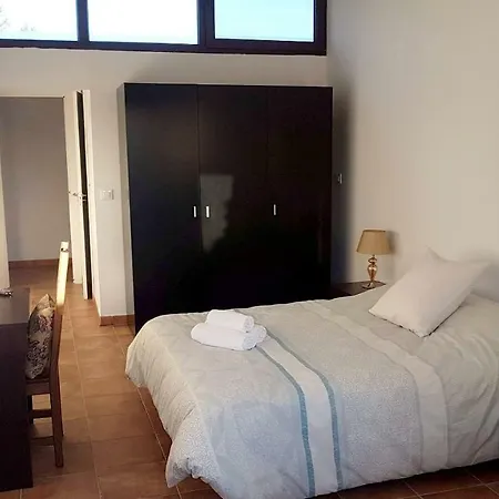 公寓 Holiday Carretera Ledesma - 2 *